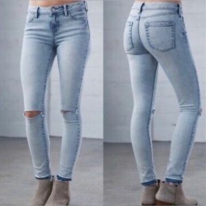 Bullhead Midrise Skinniest Jean